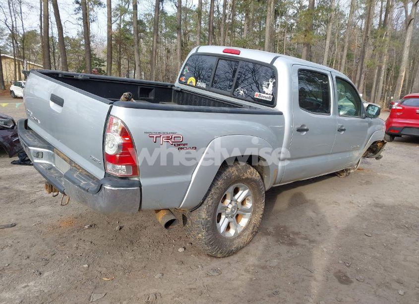 Photo 4 of 2005 Toyota Tacoma DOUBLE CAB (VIN 5TELU42N55Z069789)