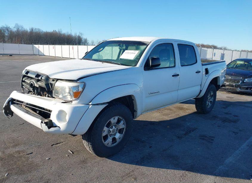 Photo 2 of 2006 Toyota Tacoma DOUBLE CAB (VIN 5TELU42N56Z212709)