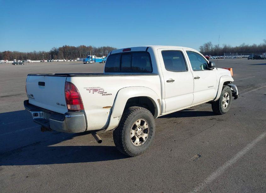 Photo 4 of 2006 Toyota Tacoma DOUBLE CAB (VIN 5TELU42N56Z212709)