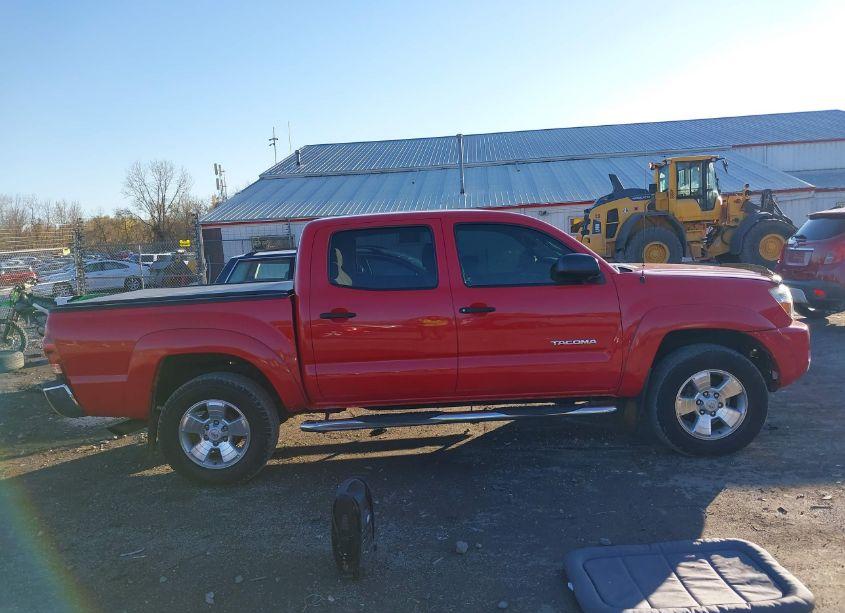 Photo 13 of 2005 Toyota Tacoma BASE V6 (VIN 5TELU42N65Z037790)