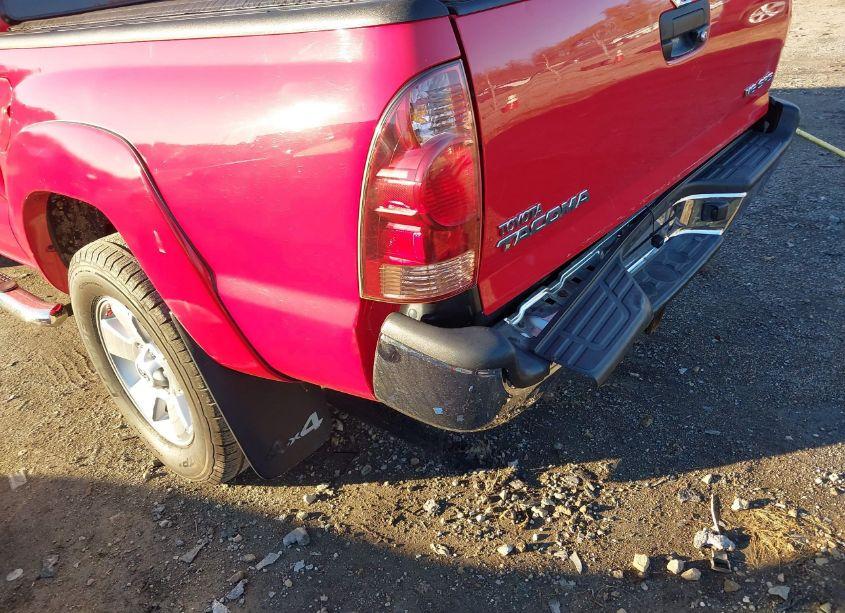 Photo 6 of 2005 Toyota Tacoma BASE V6 (VIN 5TELU42N65Z037790)