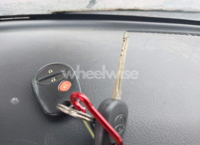 Photo 11 of 2005 Toyota Tacoma DOUBLE CAB (VIN 5TELU42N65Z091302)