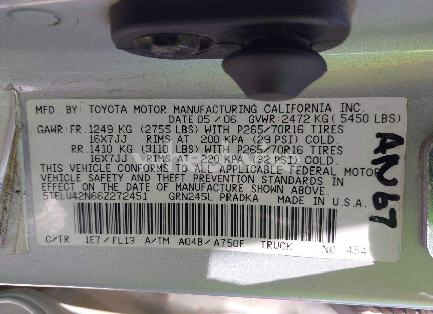 Photo 9 of 2006 Toyota Tacoma BASE V6 (VIN 5TELU42N66Z272451)