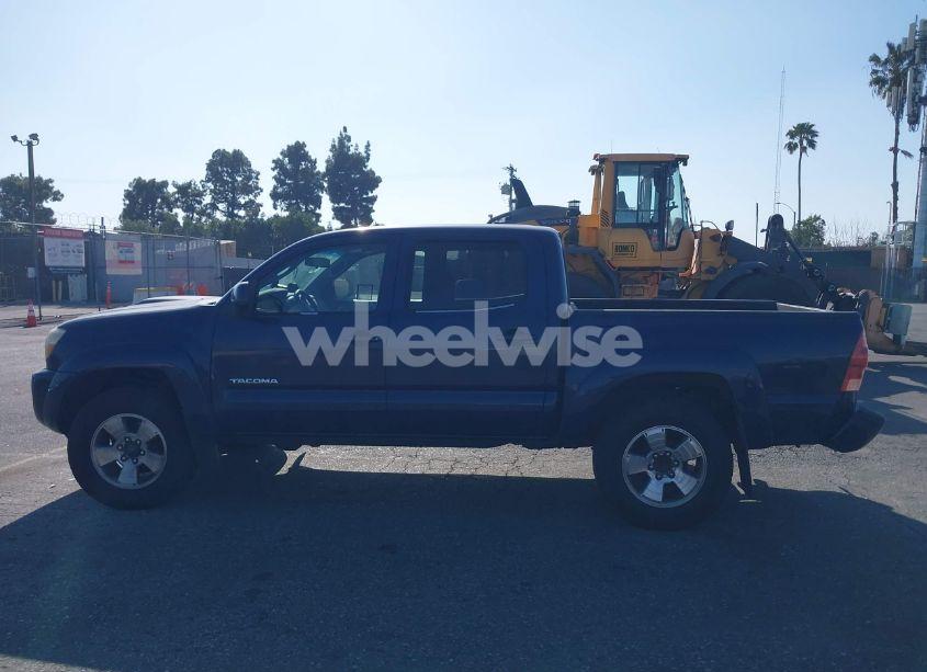 Photo 14 of 2005 Toyota Tacoma DOUBLE CAB (VIN 5TELU42N75Z099697)