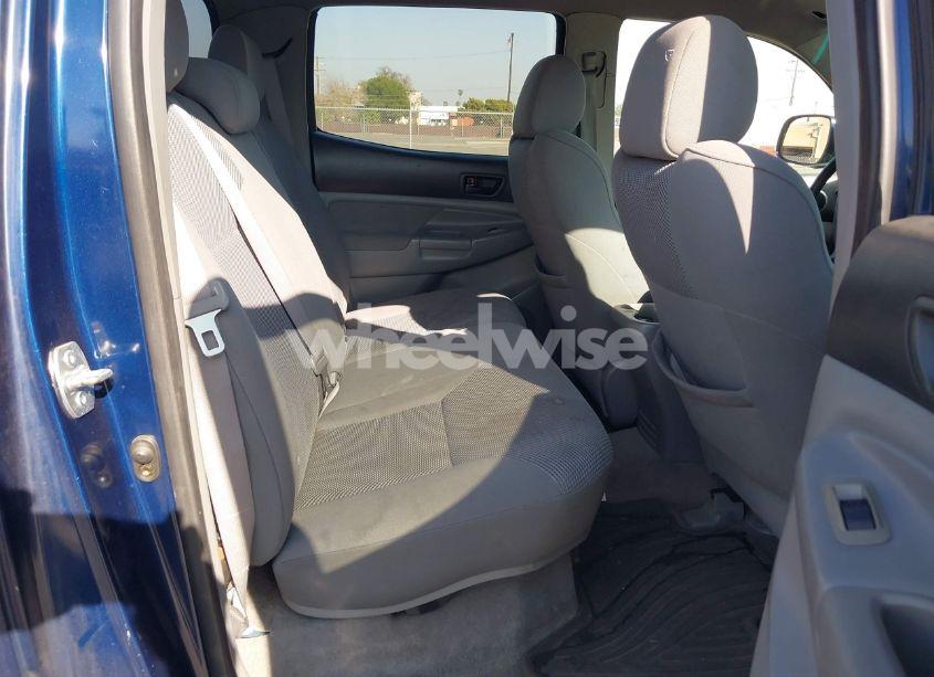 Photo 8 of 2005 Toyota Tacoma DOUBLE CAB (VIN 5TELU42N75Z099697)