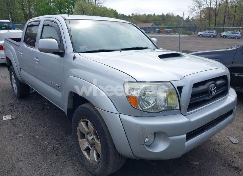 2005 Toyota Tacoma BASE V6 (VIN 5TELU42N85Z104762) main photo