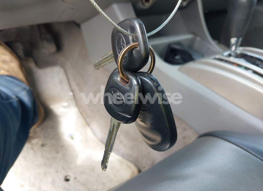 Photo 11 of 2005 Toyota Tacoma BASE V6 (VIN 5TELU42N85Z104762)