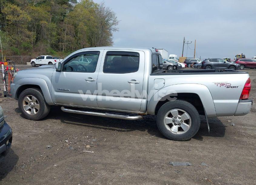 Photo 14 of 2005 Toyota Tacoma BASE V6 (VIN 5TELU42N85Z104762)
