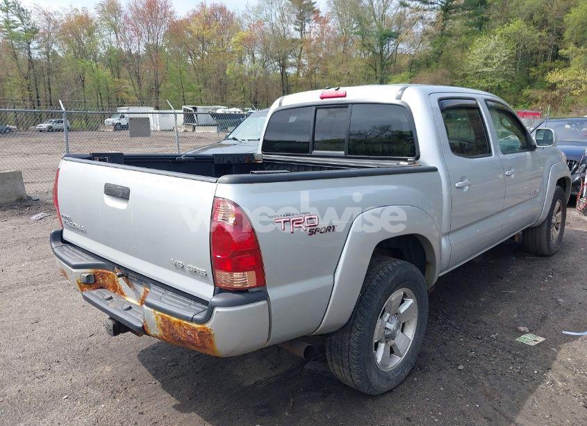 Photo 4 of 2005 Toyota Tacoma BASE V6 (VIN 5TELU42N85Z104762)