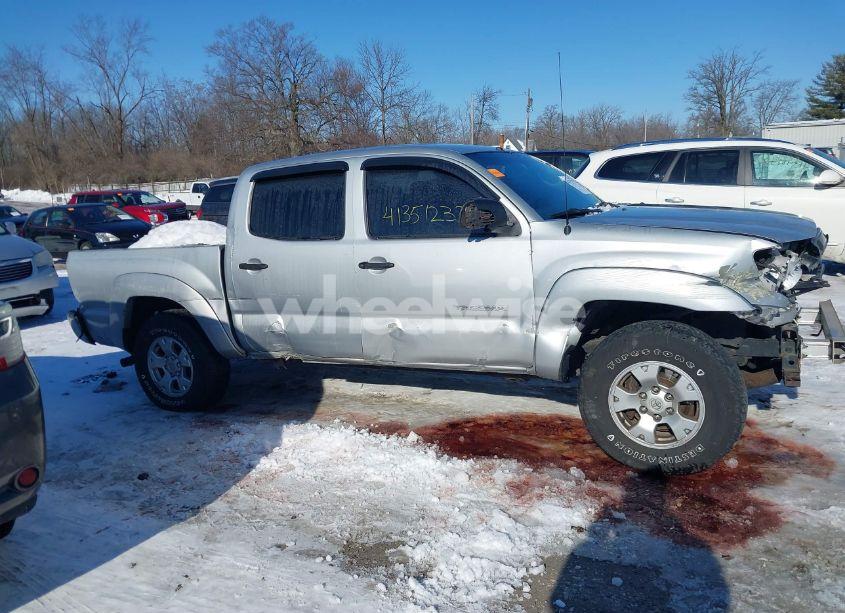 Photo 14 of 2005 Toyota Tacoma BASE V6 (VIN 5TELU42N85Z130973)