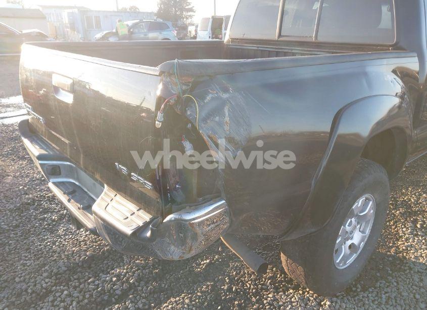 Photo 14 of 2005 Toyota Tacoma BASE V6 (VIN 5TELU42N85Z143206)