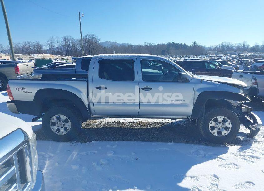 Photo 13 of 2007 Toyota Tacoma DOUBLE CAB (VIN 5TELU42N87Z366817)