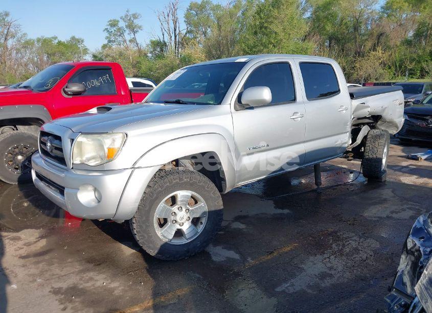 Photo 2 of 2007 Toyota Tacoma BASE V6 (VIN 5TELU42N87Z454847)
