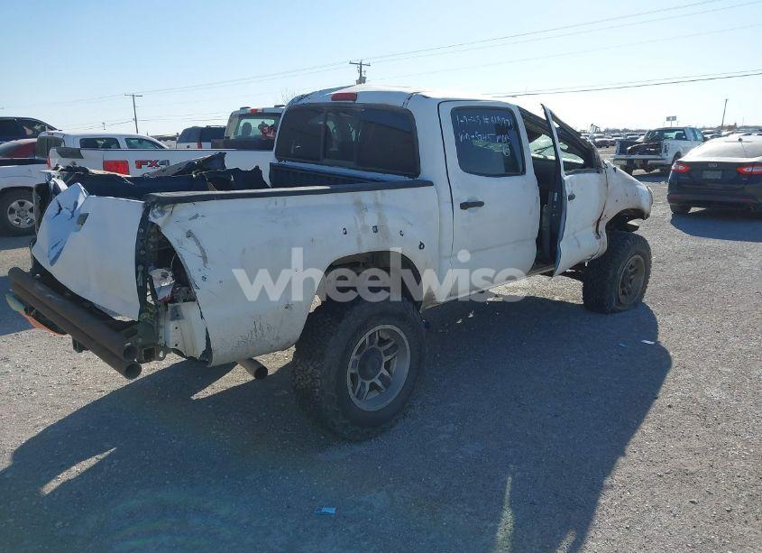 Photo 4 of 2005 Toyota Tacoma BASE V6 (VIN 5TELU42NX5Z085745)