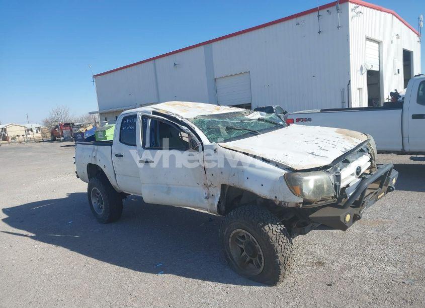 Photo 6 of 2005 Toyota Tacoma BASE V6 (VIN 5TELU42NX5Z085745)