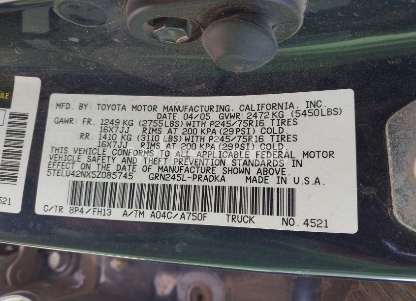 Photo 9 of 2005 Toyota Tacoma BASE V6 (VIN 5TELU42NX5Z085745)