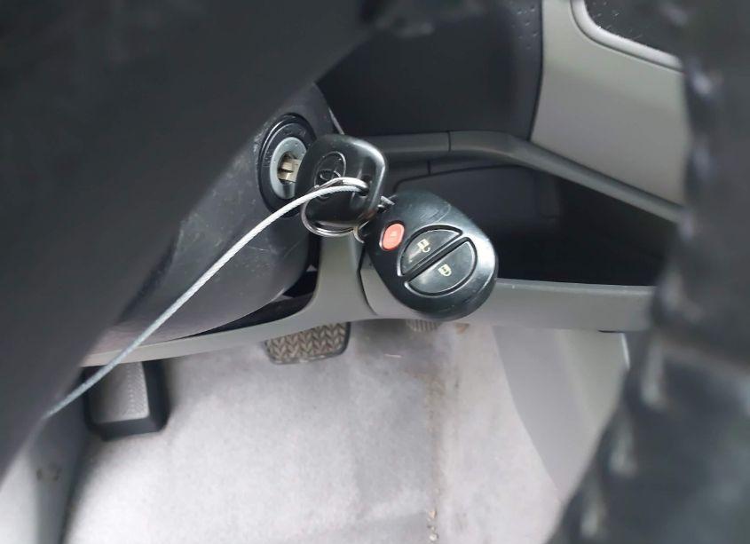 Photo 11 of 2005 Toyota Tacoma BASE V6 (VIN 5TELU42NX5Z092405)