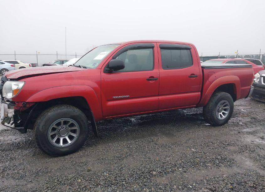 Photo 15 of 2005 Toyota Tacoma BASE V6 (VIN 5TELU42NX5Z092405)