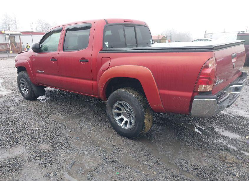 Photo 3 of 2005 Toyota Tacoma BASE V6 (VIN 5TELU42NX5Z092405)