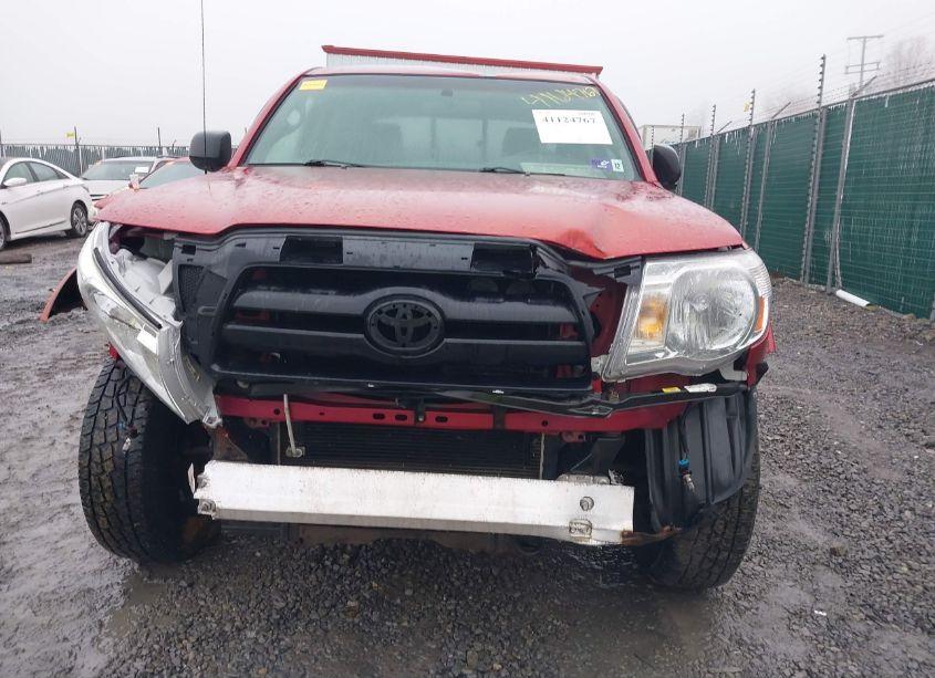 Photo 6 of 2005 Toyota Tacoma BASE V6 (VIN 5TELU42NX5Z092405)