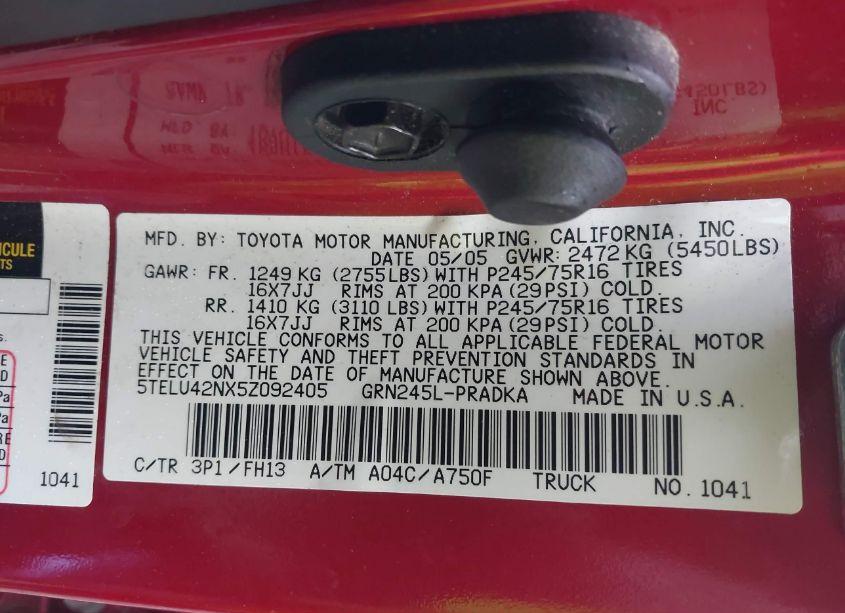 Photo 9 of 2005 Toyota Tacoma BASE V6 (VIN 5TELU42NX5Z092405)