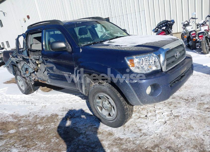 2005 Toyota Tacoma BASE V6 (VIN 5TELU42NX5Z113494) main photo