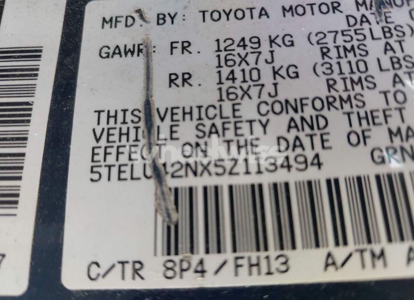 Photo 9 of 2005 Toyota Tacoma BASE V6 (VIN 5TELU42NX5Z113494)