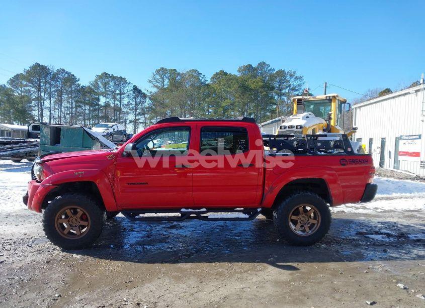 Photo 14 of 2006 Toyota Tacoma BASE V6 (VIN 5TELU42NX6Z281136)