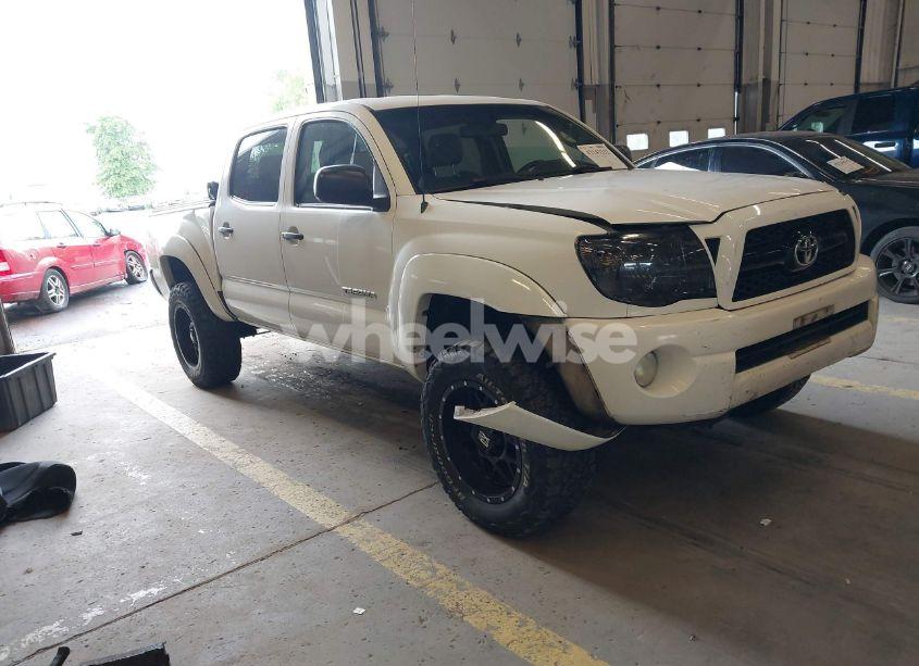 2007 Toyota Tacoma BASE V6 (VIN 5TELU42NX7Z435698) main photo