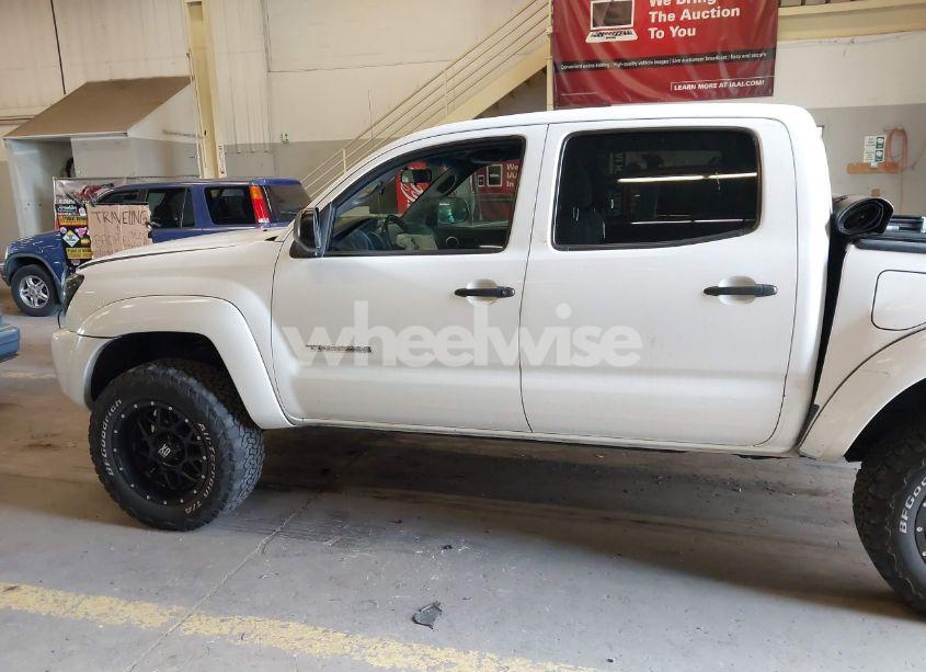 Photo 15 of 2007 Toyota Tacoma BASE V6 (VIN 5TELU42NX7Z435698)