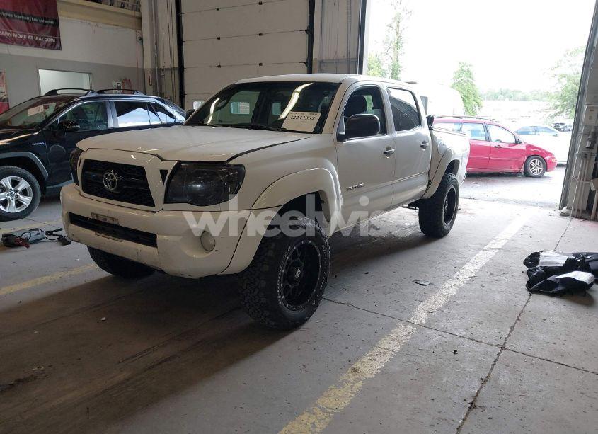 Photo 2 of 2007 Toyota Tacoma BASE V6 (VIN 5TELU42NX7Z435698)