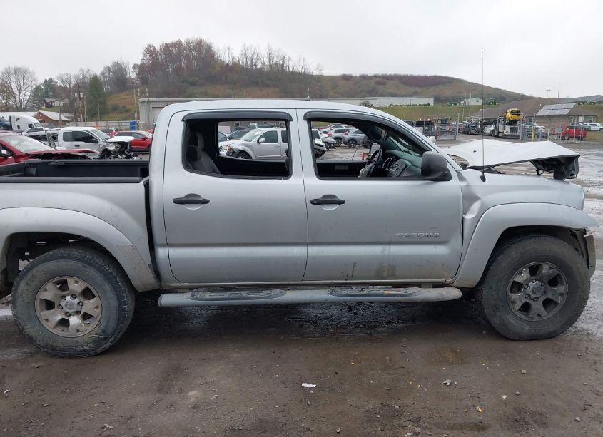Photo 14 of 2009 Toyota Tacoma DOUBLE CAB (VIN 5TELU42NX9Z599021)