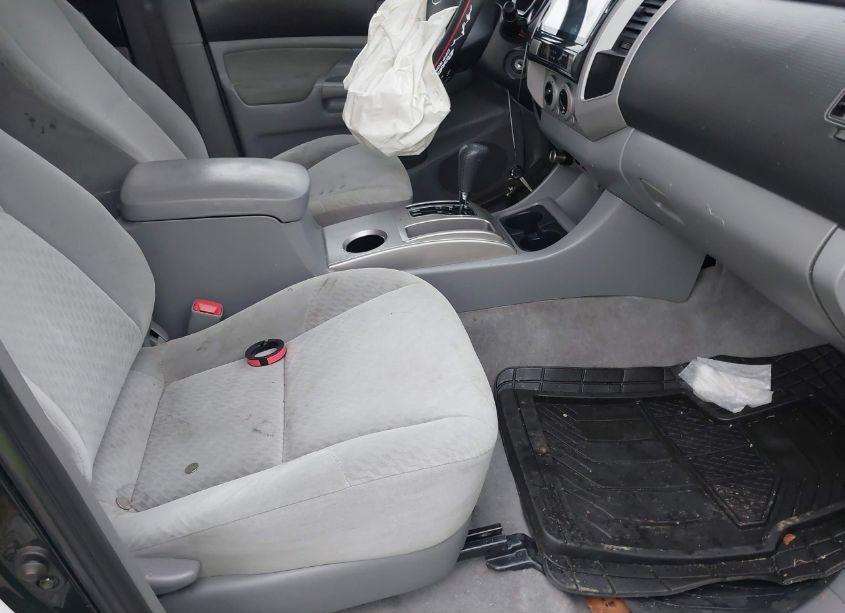 Photo 5 of 2010 Toyota Tacoma BASE V6 (VIN 5TELU4EN2AZ696150)