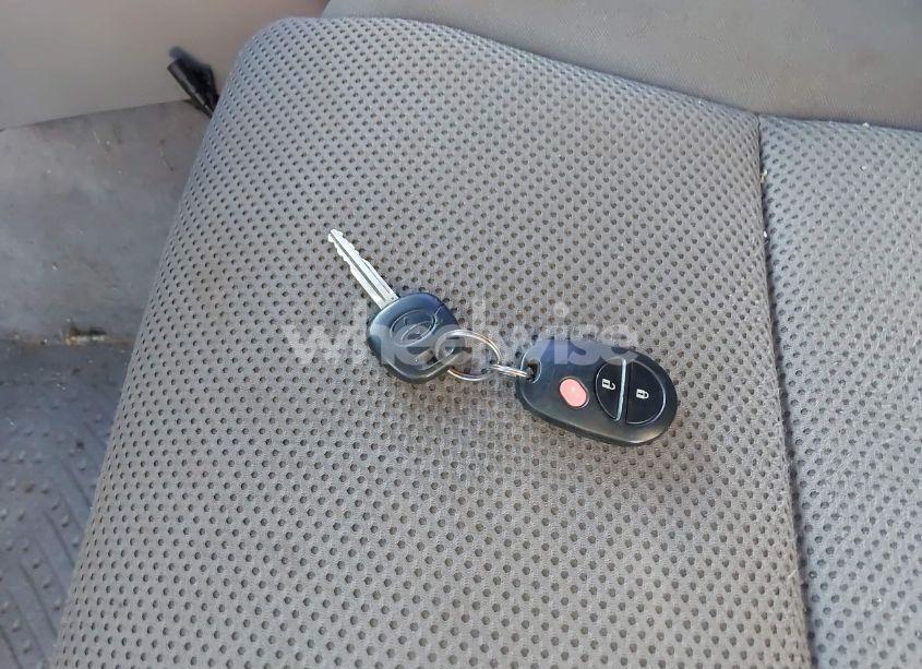 Photo 11 of 2010 Toyota Tacoma DOUBLE CAB (VIN 5TELU4EN5AZ681903)