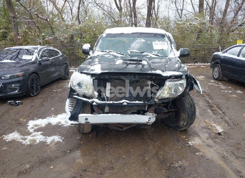 Photo 13 of 2005 Toyota Tacoma BASE V6 (VIN 5TEMU52N25Z001170)