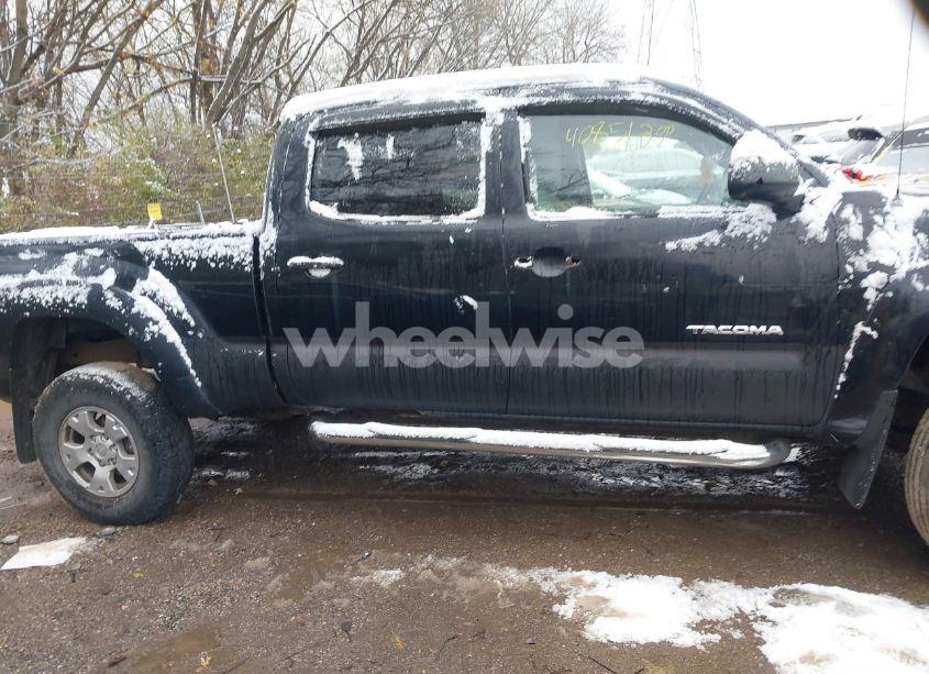 Photo 14 of 2005 Toyota Tacoma BASE V6 (VIN 5TEMU52N25Z001170)