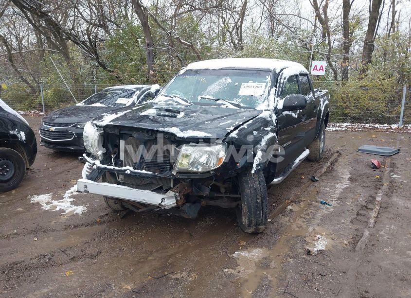 Photo 2 of 2005 Toyota Tacoma BASE V6 (VIN 5TEMU52N25Z001170)