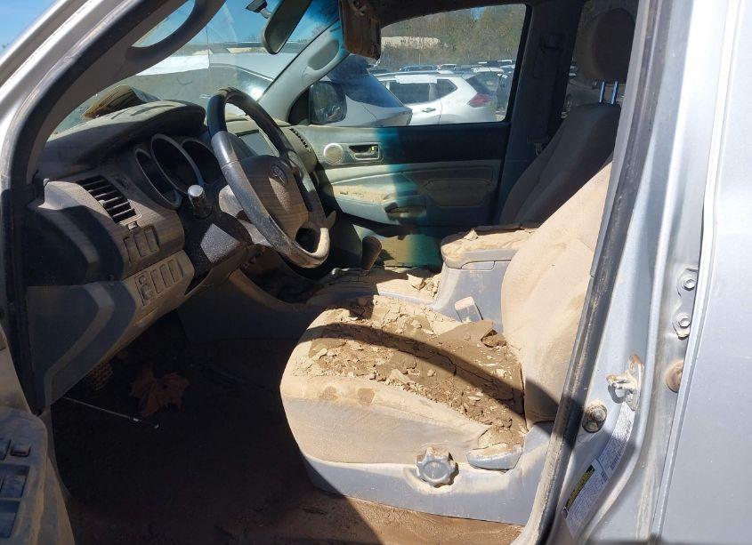 Photo 11 of 2006 Toyota Tacoma BASE V6 (VIN 5TEMU52N56Z257305)