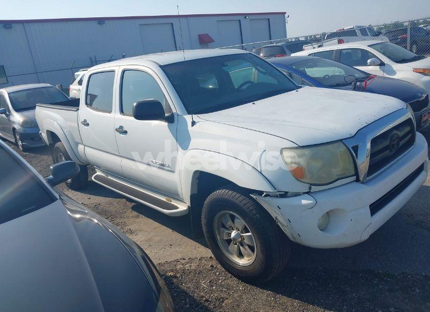 2005 Toyota Tacoma BASE V6 (VIN 5TEMU52N85Z023934) main photo