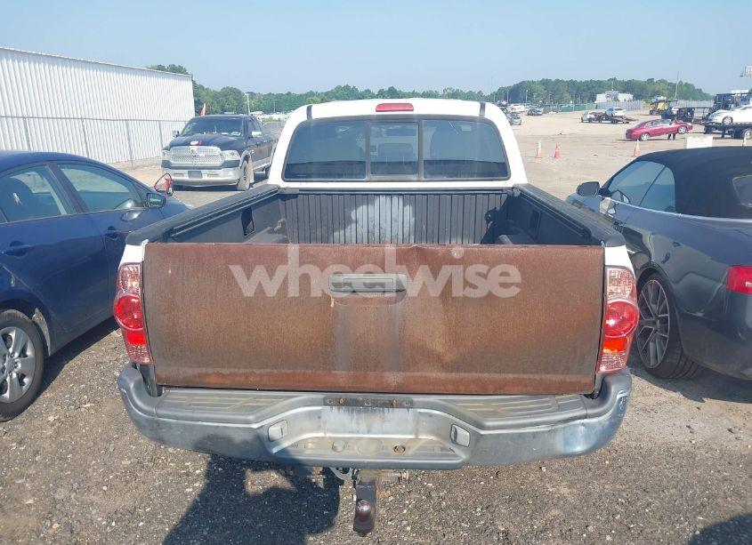 Photo 16 of 2005 Toyota Tacoma BASE V6 (VIN 5TEMU52N85Z023934)