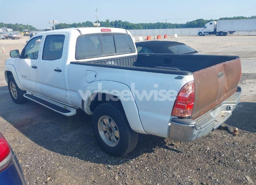 Photo 3 of 2005 Toyota Tacoma BASE V6 (VIN 5TEMU52N85Z023934)