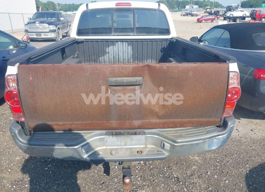Photo 6 of 2005 Toyota Tacoma BASE V6 (VIN 5TEMU52N85Z023934)