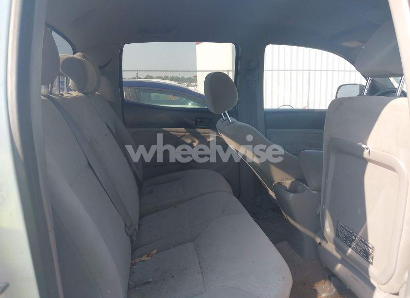 Photo 8 of 2005 Toyota Tacoma BASE V6 (VIN 5TEMU52N85Z023934)