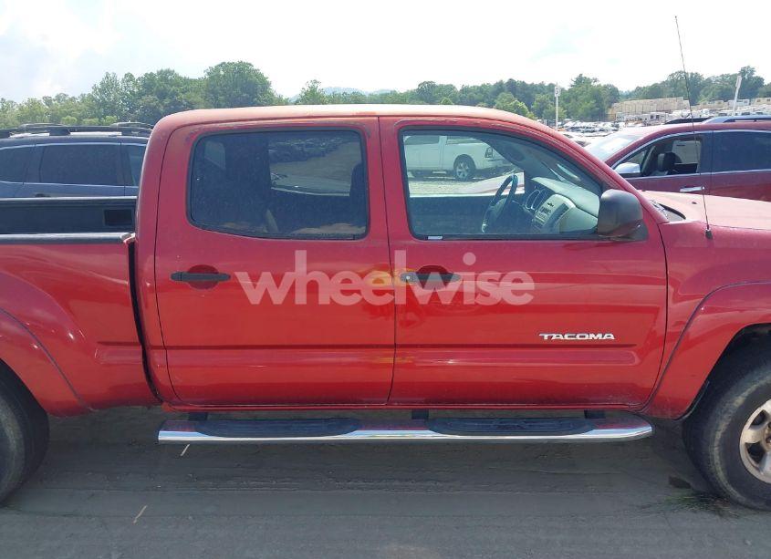 Photo 13 of 2005 Toyota Tacoma BASE V6 (VIN 5TEMU52N85Z032729)