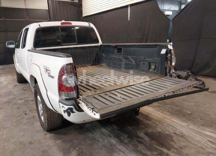 Photo 3 of 2009 Toyota Tacoma DOUBLE CAB LONG BED (VIN 5TEMU52N89Z620734)