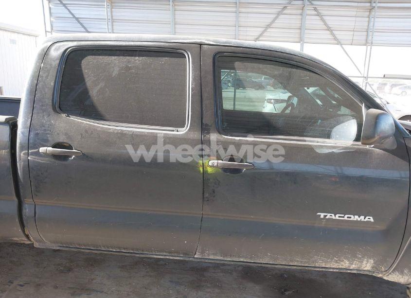 Photo 13 of 2005 Toyota Tacoma BASE V6 (VIN 5TEMU52N95Z132886)