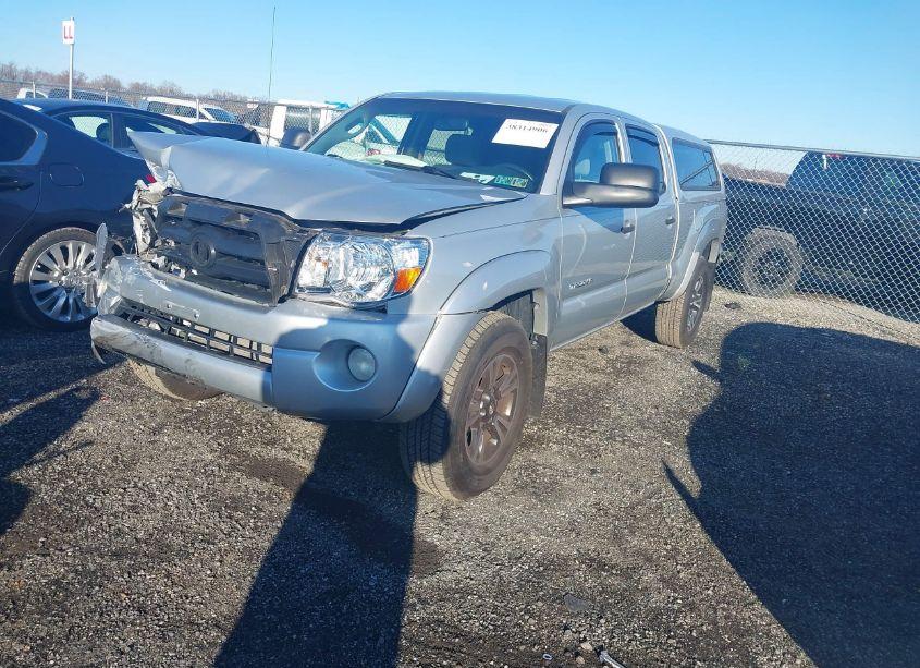 Photo 2 of 2006 Toyota Tacoma BASE V6 (VIN 5TEMU52NX6Z315571)