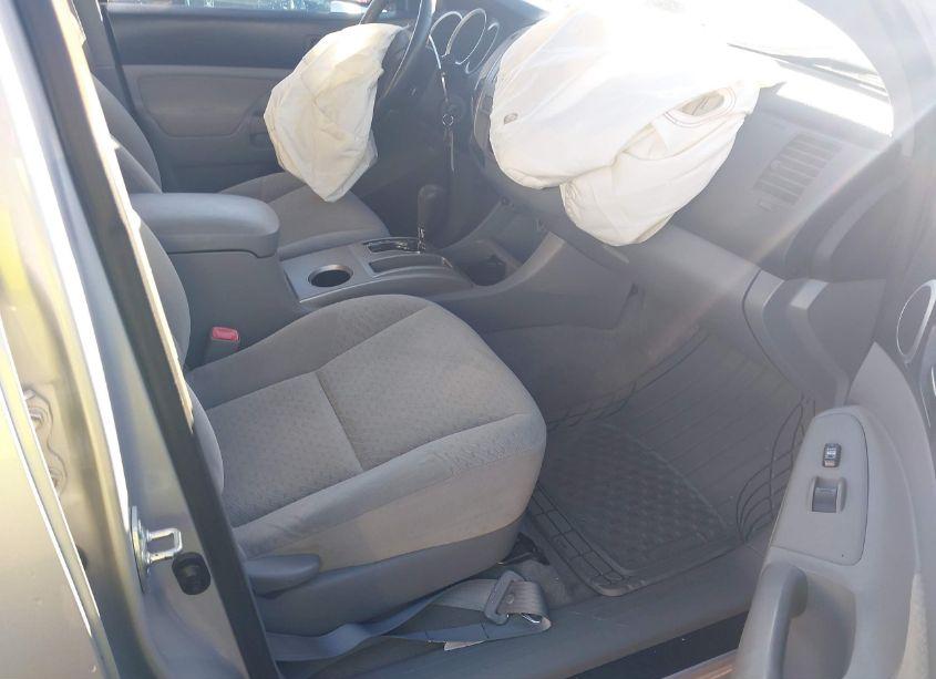 Photo 5 of 2006 Toyota Tacoma BASE V6 (VIN 5TEMU52NX6Z315571)