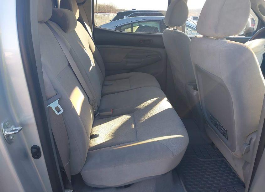 Photo 8 of 2006 Toyota Tacoma BASE V6 (VIN 5TEMU52NX6Z315571)