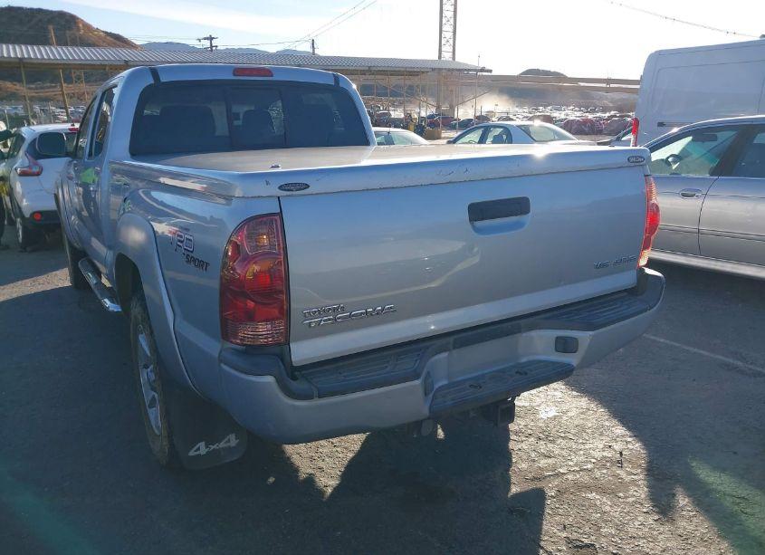 Photo 3 of 2007 Toyota Tacoma DOUBLE CAB LONG BED (VIN 5TEMU52NX7Z345705)